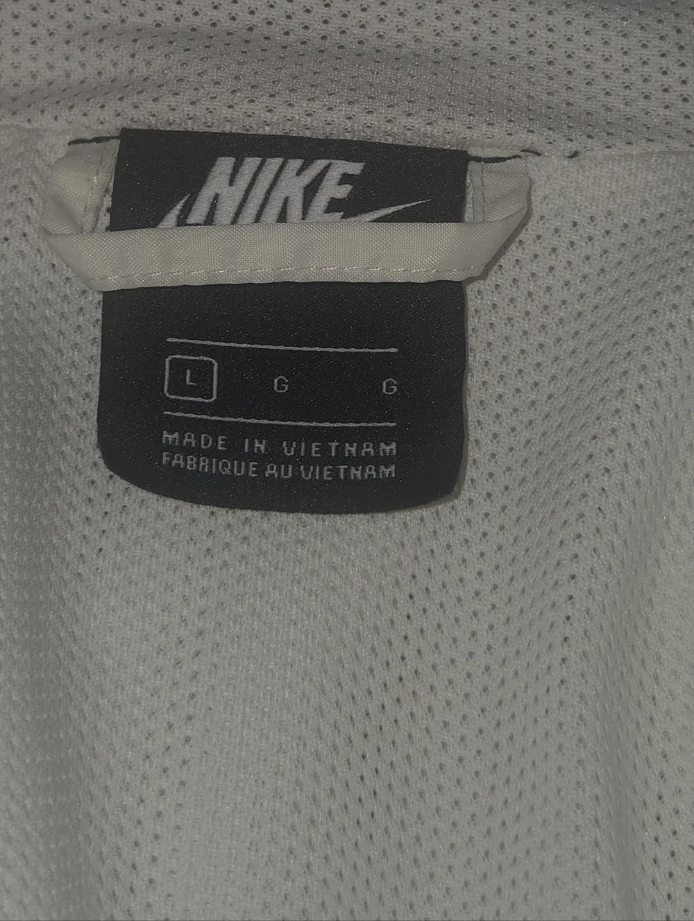 Nike Windrunner with Hood - Picture 6 of 7
